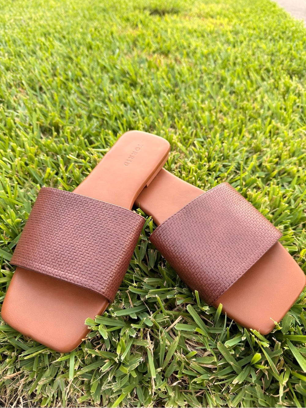 Torrid 10WW Brown Slide Sandals with Textured Strap